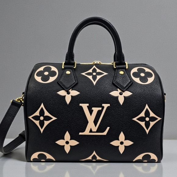 Louis Vuitton Handbags - ✨️Authentic Louis Vuitton speedy25 Bicolor Monogram Crossbody Bag